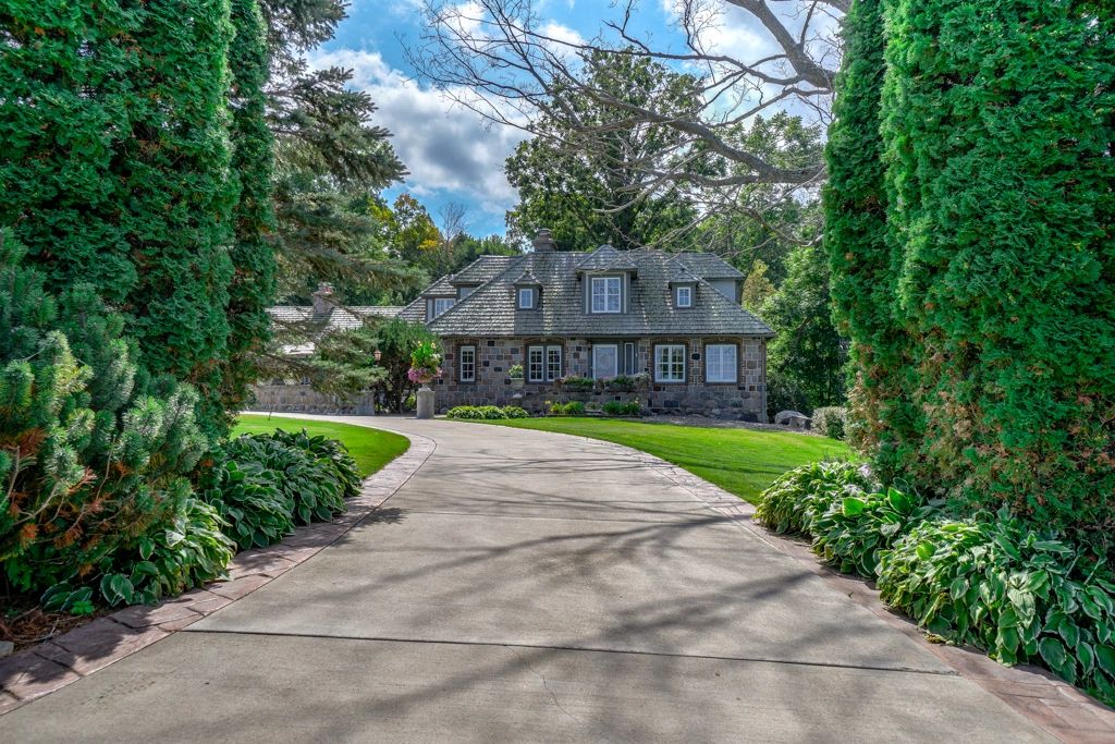 Stone House on the Lake Luxury Vacation, Mille Lacs Lake